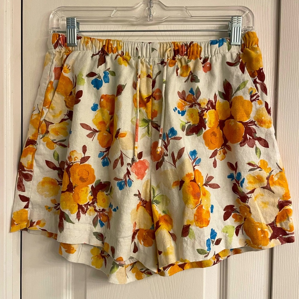 Abercrombie shorts, women’s size M